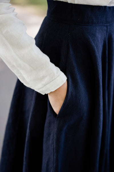 Classic Skirt, Night Navy#color_night-navy