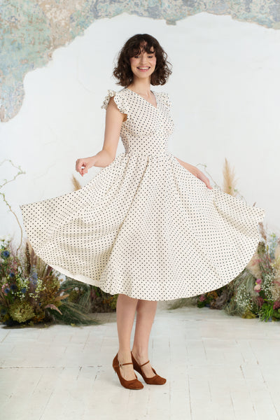 Diane Dress, Ruffle Sleeve, Tiny Dots
#color_tiny-dots