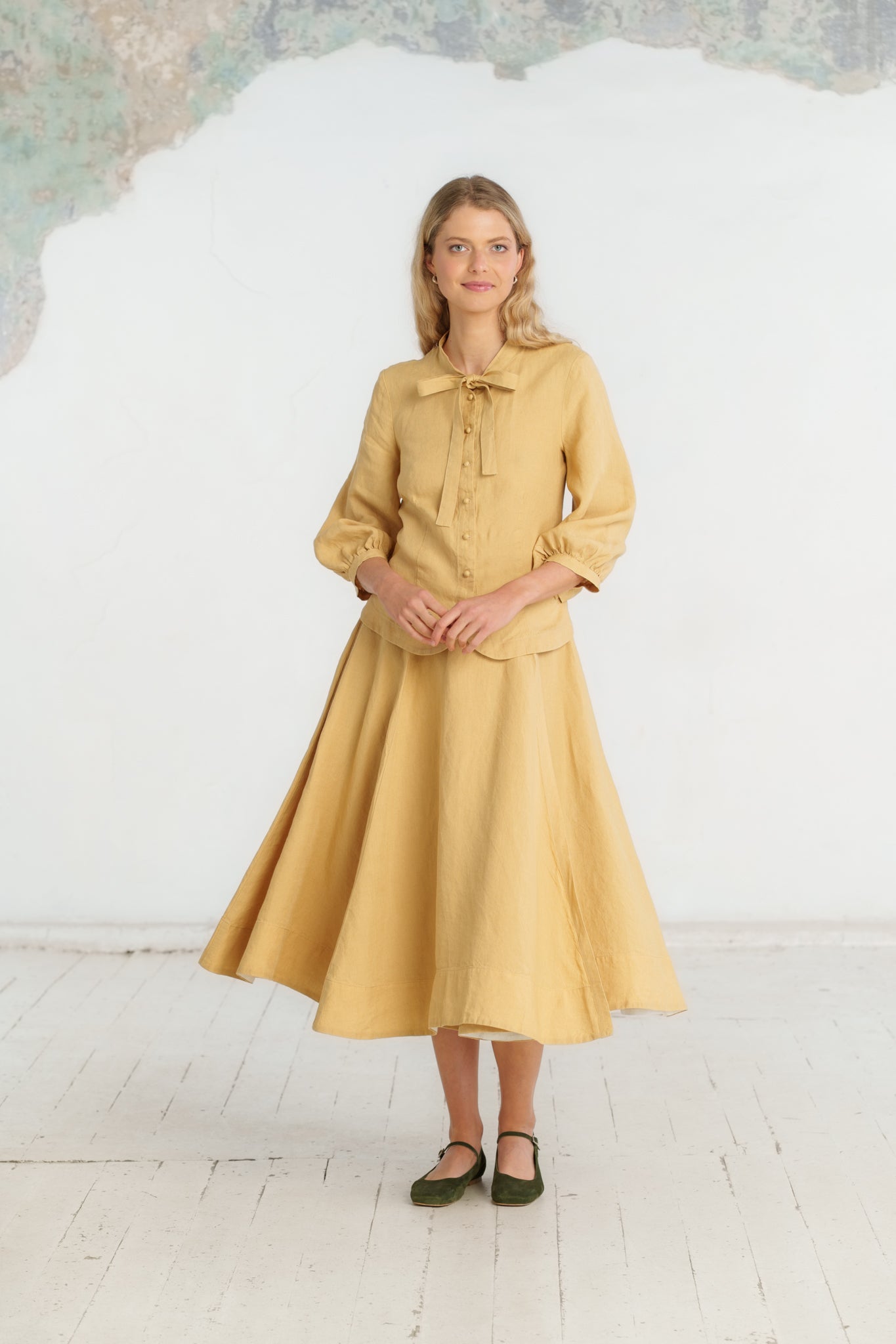 Jasmine Shirt, 3/4 Sleeve, Milk & Honey
#color_milk-honey