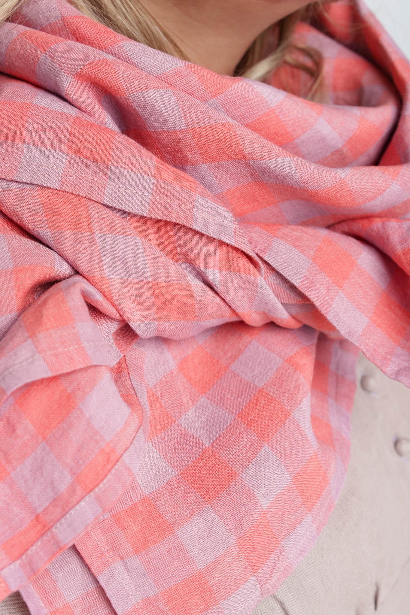 Palisandra Scarf, Pink Gingham
#color_pink-gingham